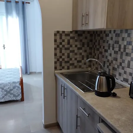 Nikos 3 Kávos