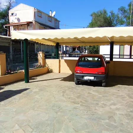 Apartamento Nikos 3 *