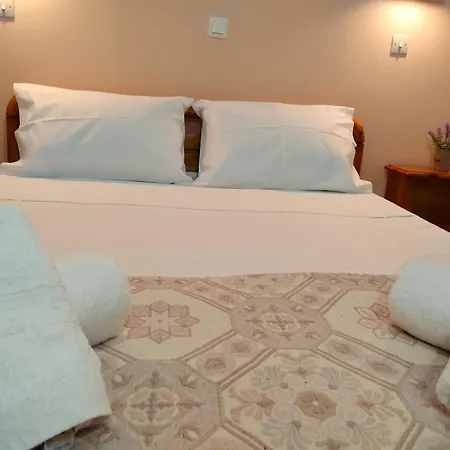 Nikos 3 * Kavos